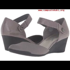 Anne Klein Sport Wedge